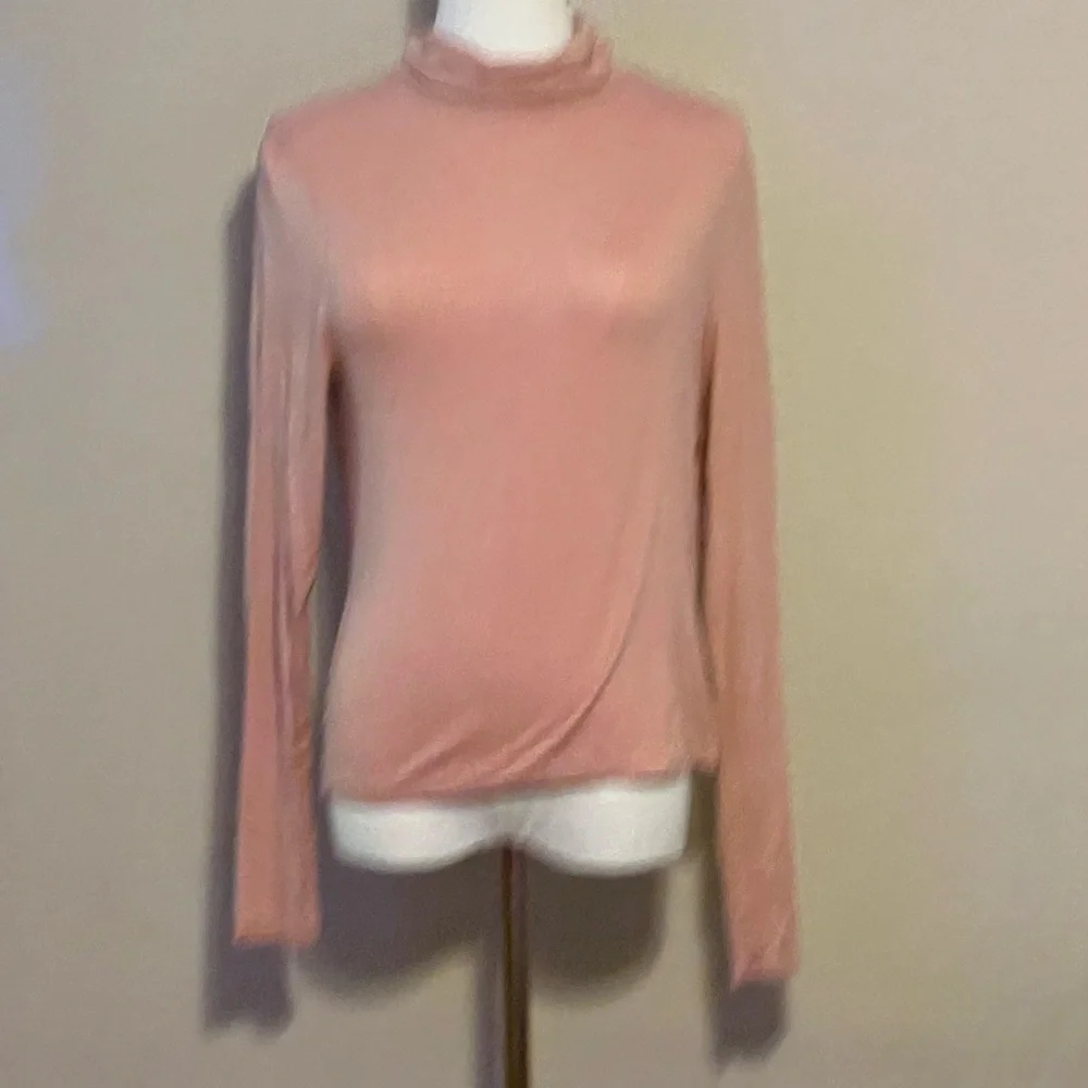 Line New H&M Divided Soft Pink Long Sleeve Top